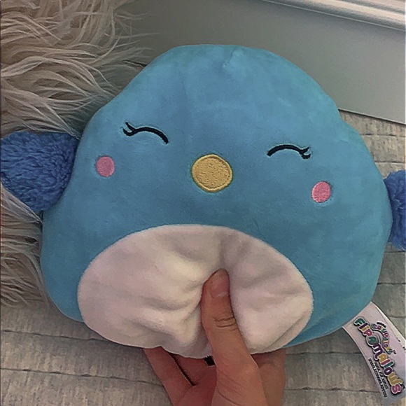 Adorable flippable squishmallow! - Picture 3 of 4